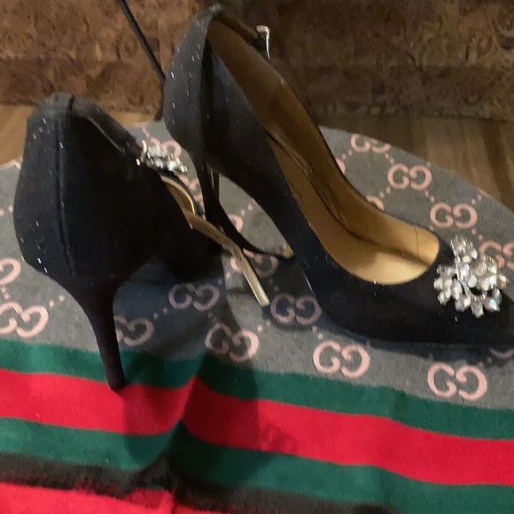 Hells - Picture 2 of 2